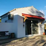 La Rustica En Vinuela, Piscina Privada Nyaraló