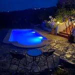 La Rustica En Vinuela, Piscina Privada *