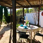 La Rustica En Vinuela, Piscina Privada Nyaraló *