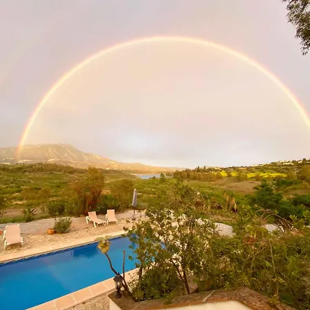 La Rustica En Vinuela, Piscina Privada