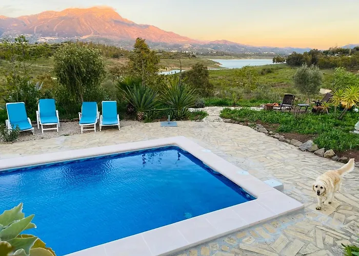La Rustica En Vinuela, Piscina Privada בית נופש Viñuela