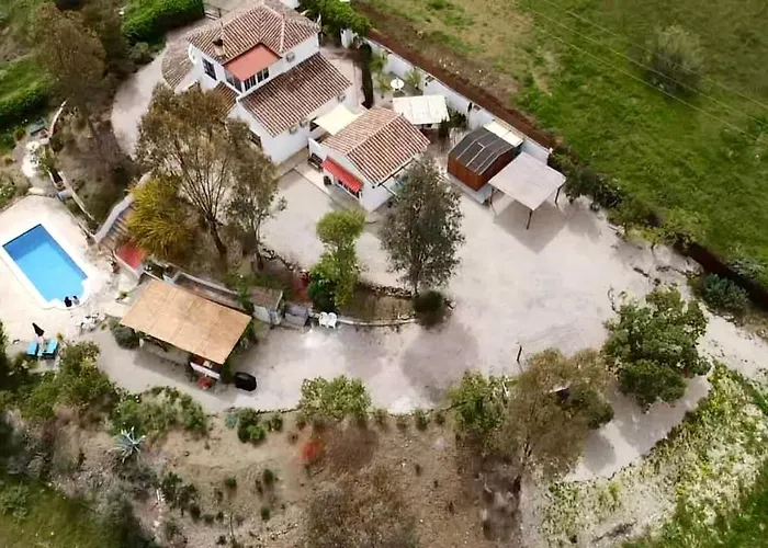 La Rustica En Vinuela, Piscina Privada בית נופש