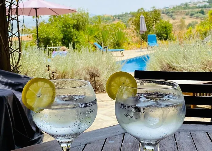 La Rustica En Vinuela, Piscina Privada בית נופש